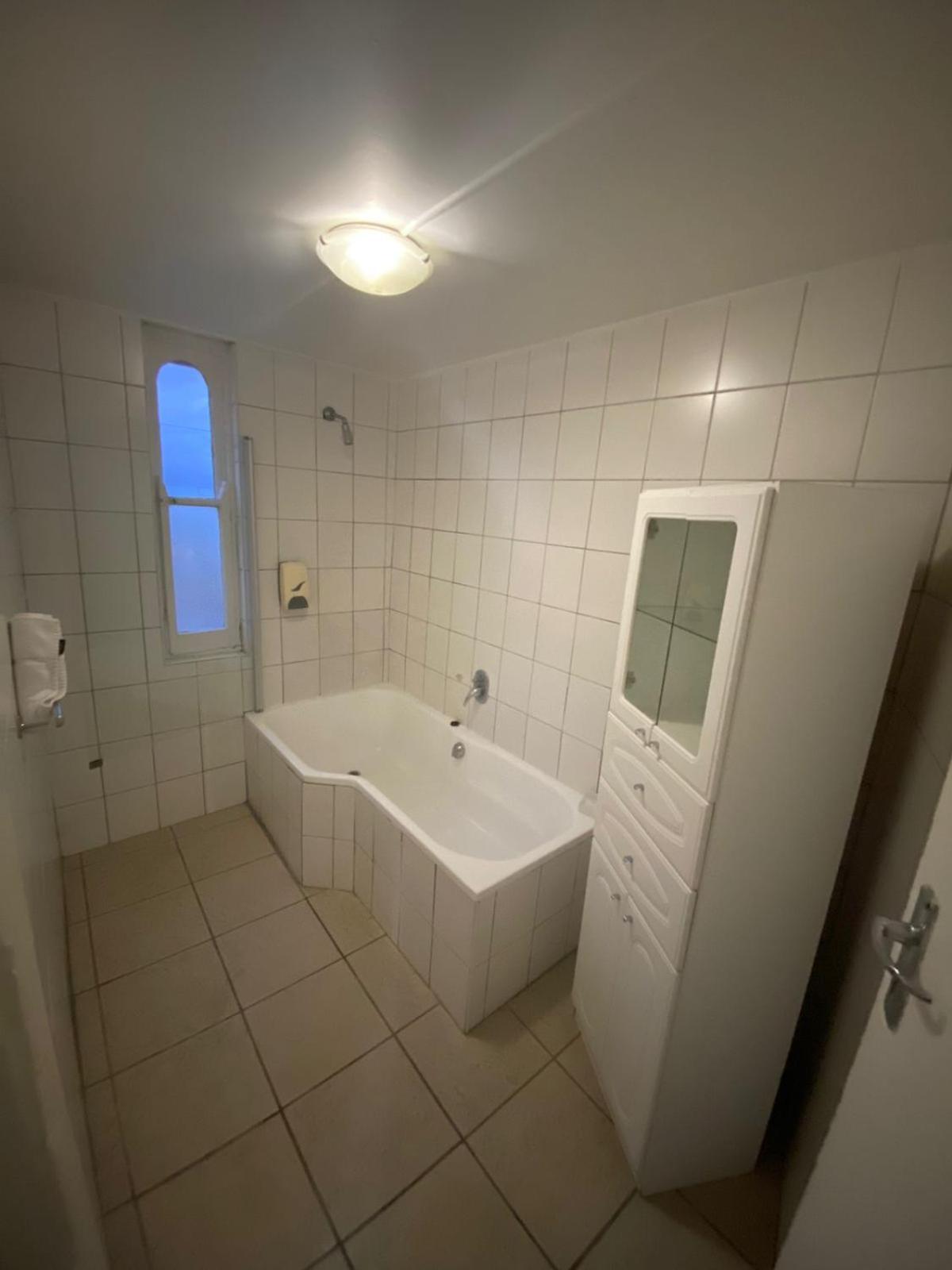 Green Door Guesthouse Mosselbaai Kamer foto