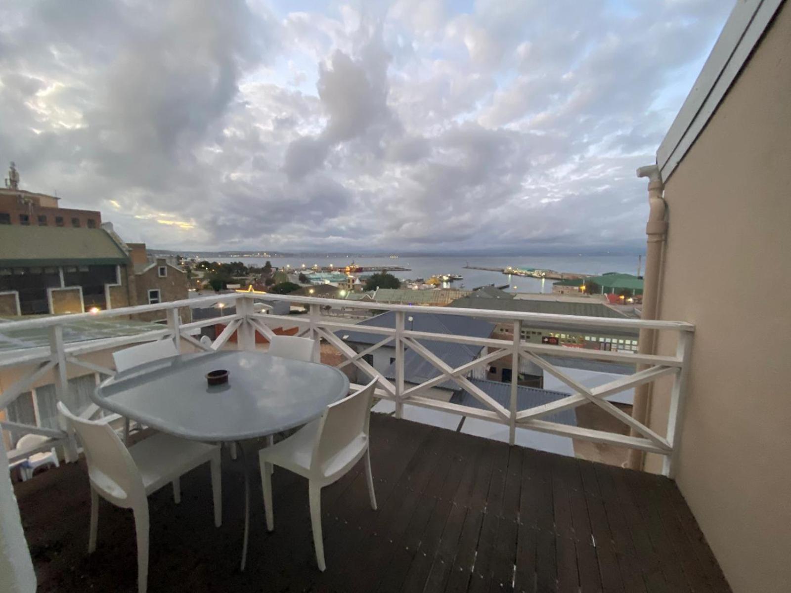 Green Door Guesthouse Mosselbaai Kamer foto