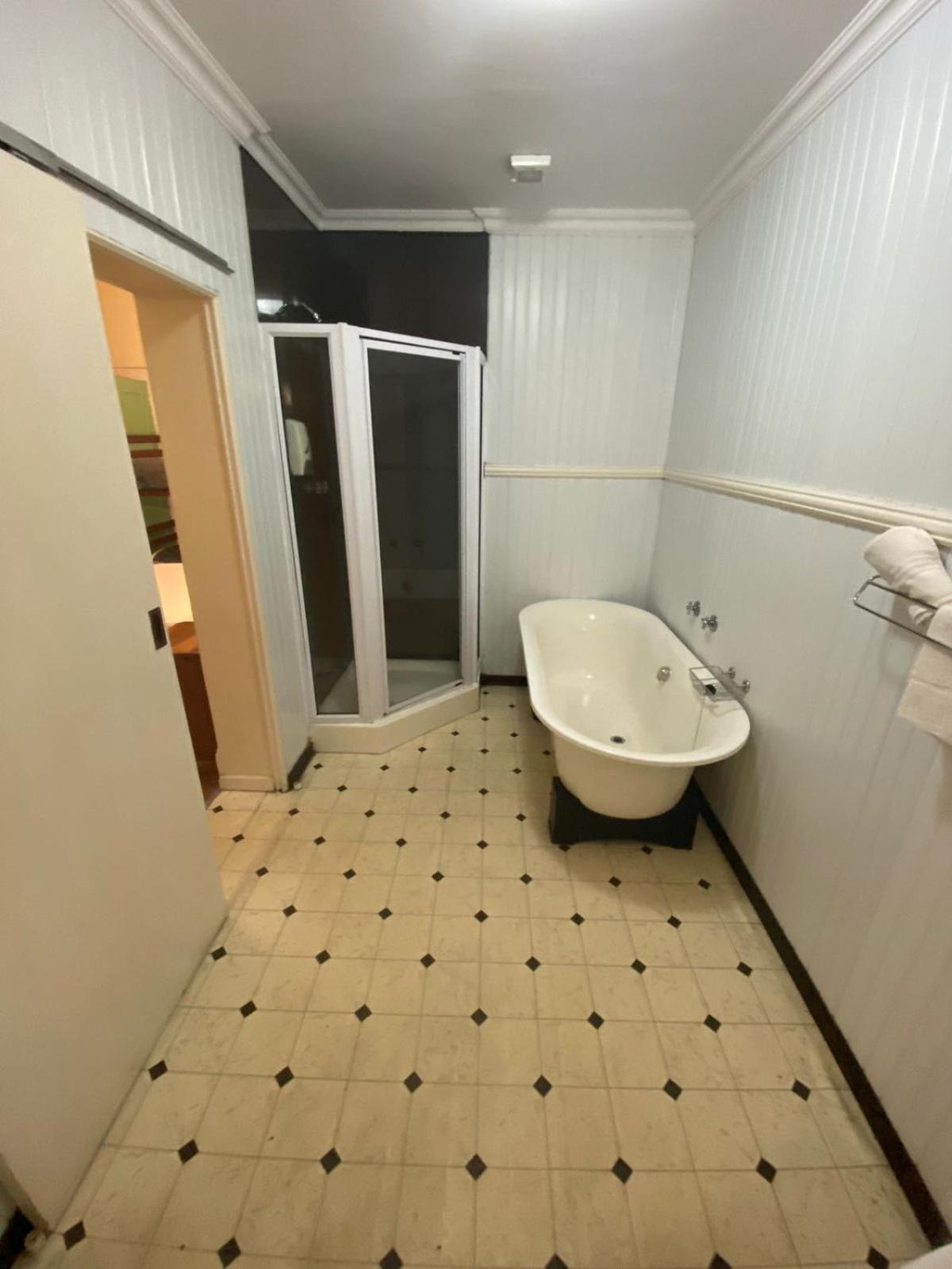 Green Door Guesthouse Mosselbaai Kamer foto