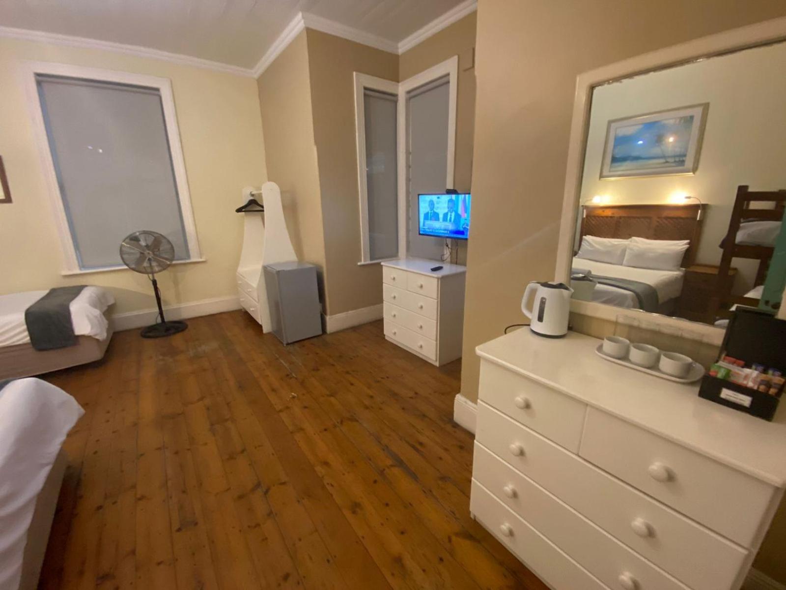 Green Door Guesthouse Mosselbaai Kamer foto