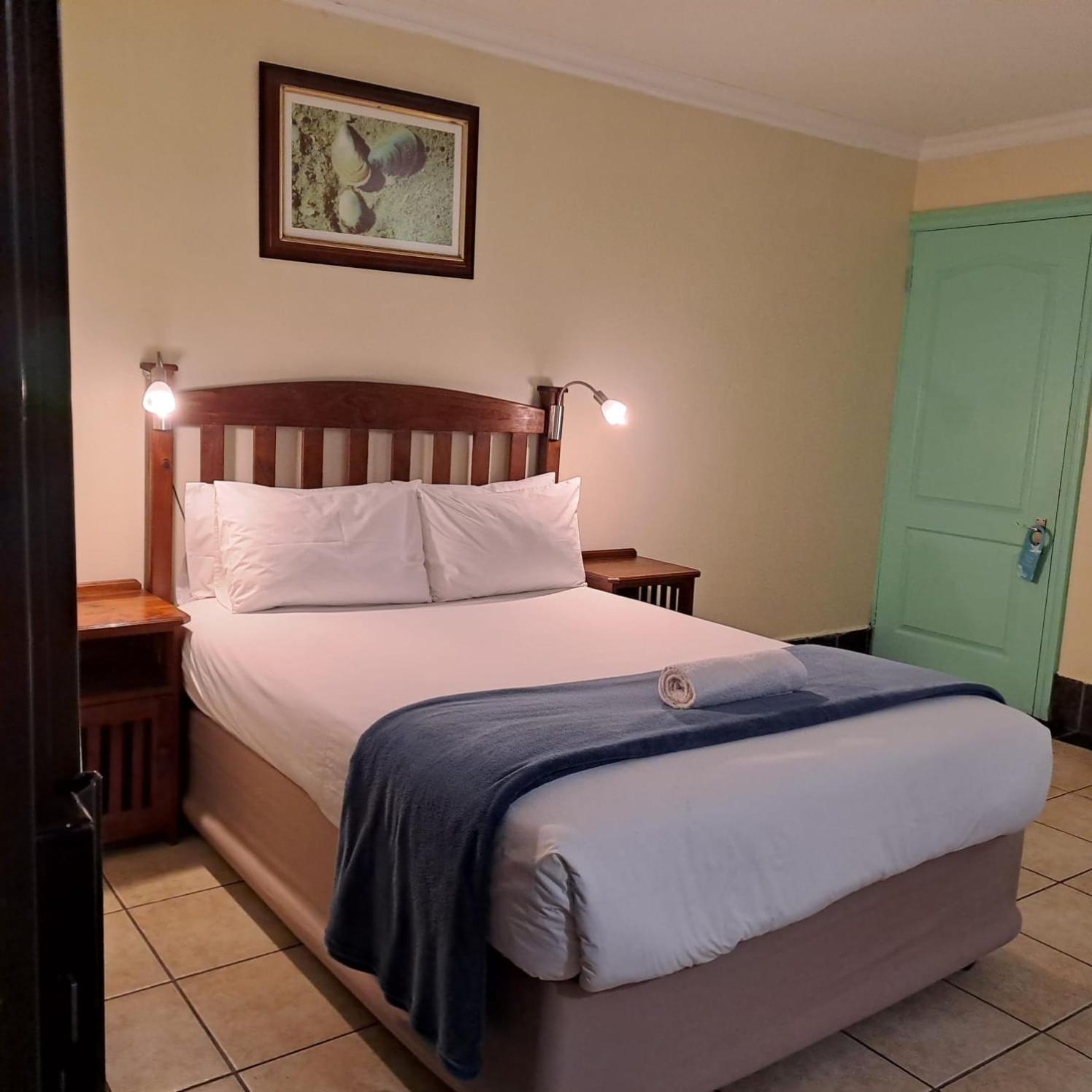 Green Door Guesthouse Mosselbaai Kamer foto
