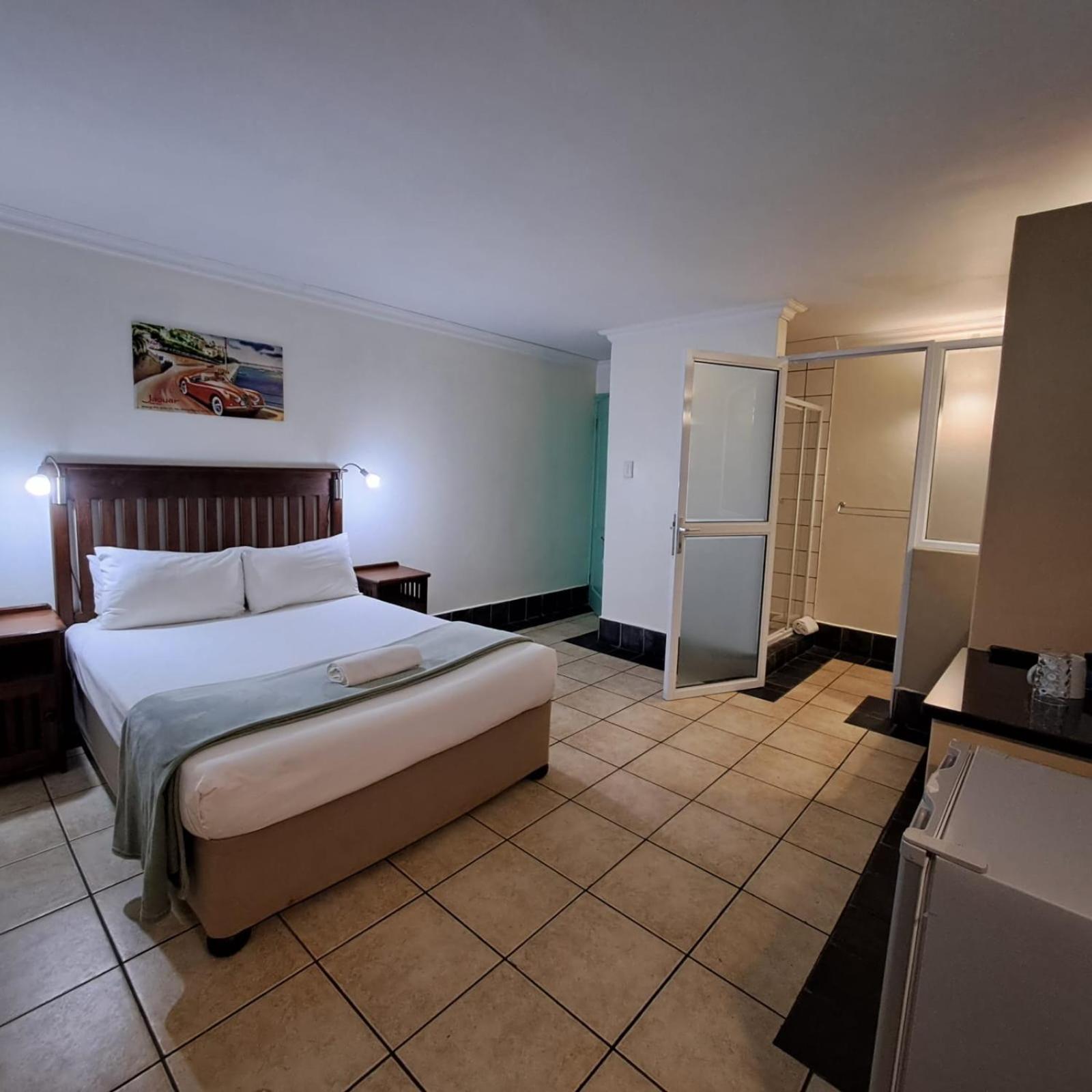 Green Door Guesthouse Mosselbaai Kamer foto