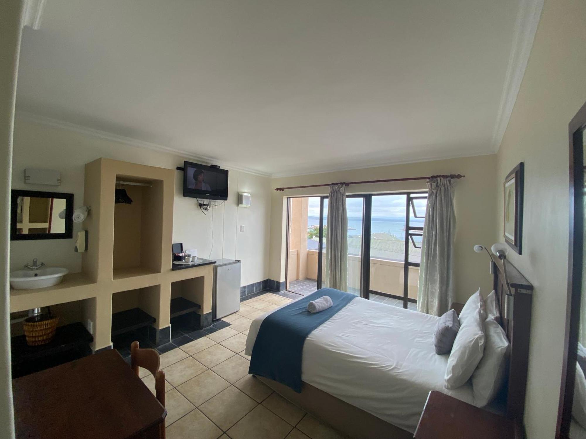 Green Door Guesthouse Mosselbaai Kamer foto